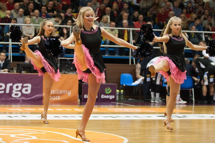 Cheerleaders Maxi Energa podczas meczu (zdjęcia)