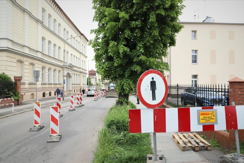 Prawie 800 tys. złotych kosztować będzie remont ul. Powstańców Śląskich w Brzegu. Kiedy koniec prac?