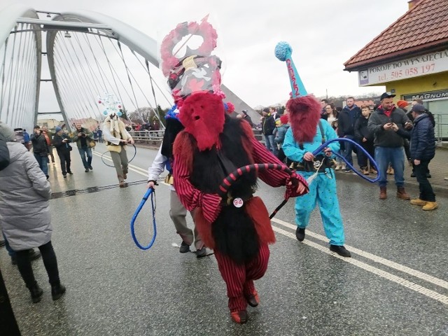 Jukace tradycyjnie w Nowy Rok w samo południe dobiegli do połowy mostu na Sole, skąd zawrócili w stronę Zabłocia.