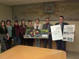 Uczniowie z "budowlanki" w Oświęcimiu wyróżnieni za projekt ronda z historią w tle