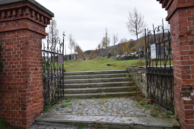 PO utworzeniu państwowej bazy dostaniemy dostęp do informacji o grobach w dowolnym miejscu Polski