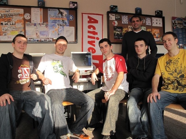 Patryk Kaflowski, Szymon Szeliga, Konrad Mazur, Darek Kukier oraz Filip Hyjek wraz z opiekunem Radosławem Kluzą wspólnie pracowali na swój sukces. 