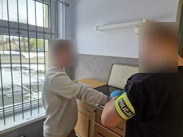 Policjanci zatrzymali mieszkańca gminy Dobroń, który na dworcu PKP w Pabianicach ukradł hulajnogę elektryczną.