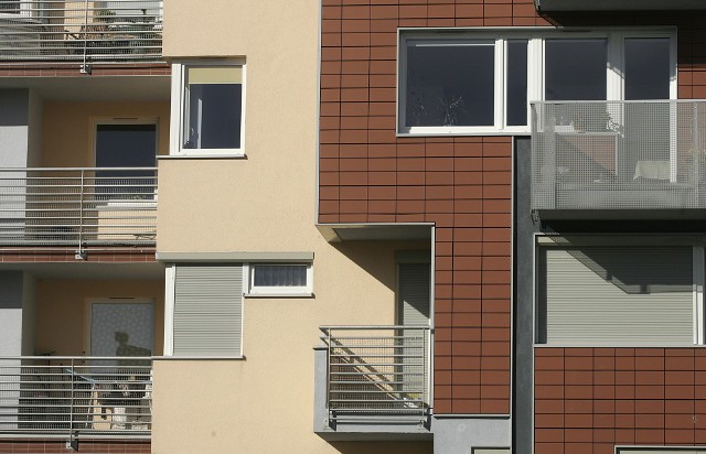 Zbyt ciasne mieszkania to jedna z najczęstszych bolączek polskiego rynku nieruchomości.