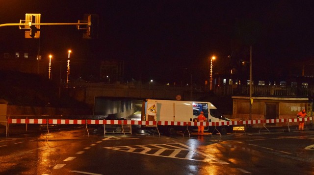 Droga pod wiaduktem łączącym ulice Wyszyńskiego i Szczecińską została zamknięta