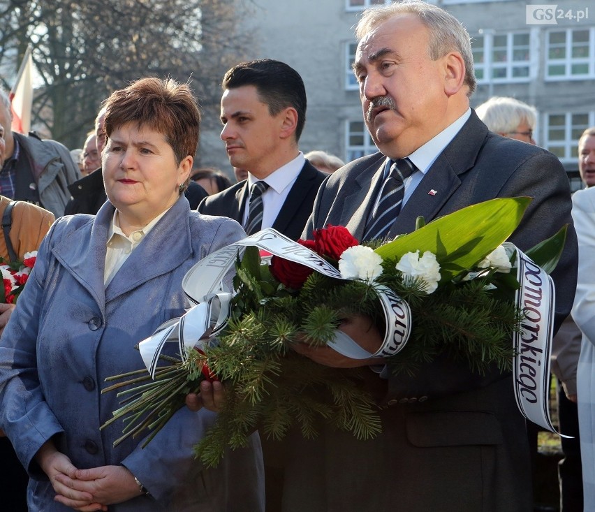 Ósma rocznica katastrofy smoleńskiej. Obchody w Szczecinie [ZDJĘCIA]