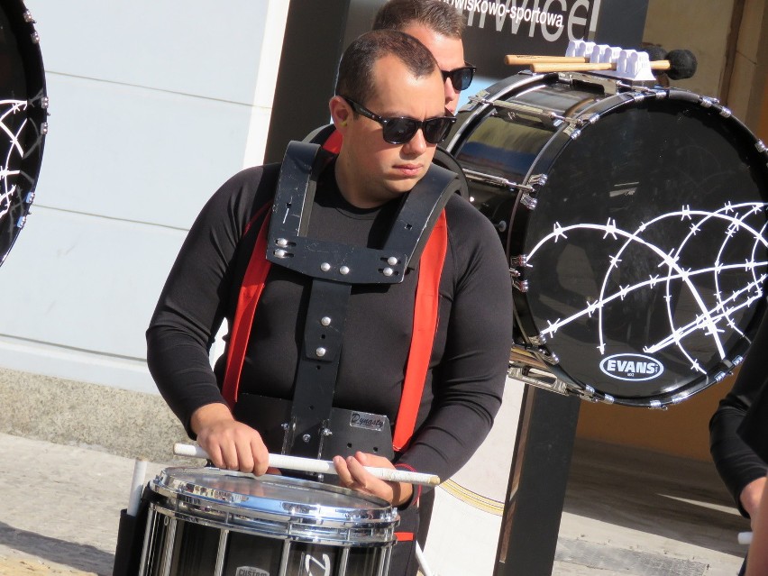 Gliwice: Dziś na Rynku na bębnach i talerzach zagrał belgijski zespół Drum Spirit [WIDEO, ZDJĘCIA]