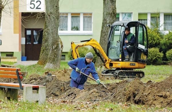 Prace wykonuje firma Heban z Koszalina, która za zlecenie chce 1,822 mln złotych. 