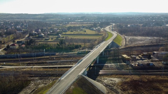 Obwodnica Podłęża i Niepołomic - za 62 mln zł – jest już gotowa. Droga zostanie otwarta w najbliższych tygodniach, po zakończeniu odbiorów inwestycji