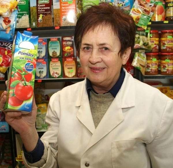 - Można przecież pić nie tylko słodkie oranżady, ale choćby soki warzywne &#8211; mówi Zdzisława Stąpór ze sklepu spożywczego przy ulicy Żeromskiego w Radomiu.