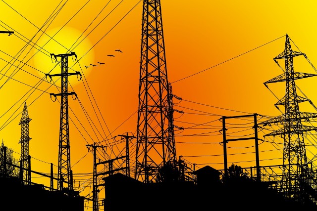 W ostatnim tygodniu lutego firma Enea w wielu miejscach zaplanowała tymczasowe wyłączenia prądu. Sprawdźcie, czy będziecie mieli prąd w swoich domach.