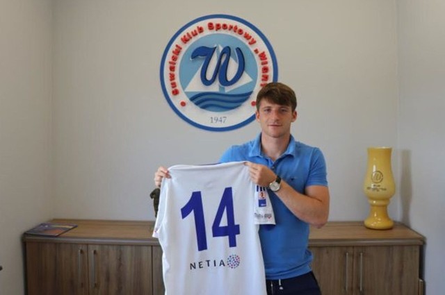 Kamil Kościelny jest pierwszym zawodnikiem, który oficjalnie zmienił barwy klubowe. Podpisał kontrakt z pierwszoligowymi Wigrami Suwałki.