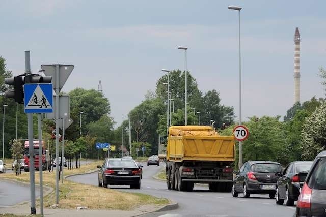 Największe przekroczenie norm hałasu drogowego odnotowano w Toruniu m.in. na skrzyżowaniu ulic Olsztyńskiej i Olimpijskiej