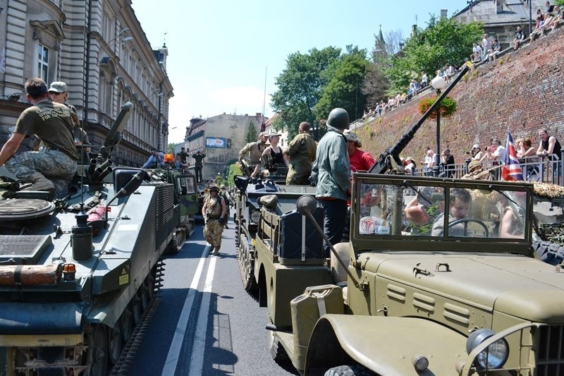 Operacja Południe 2015: Wozy militarne w centrum Bielska-Białej [ZDJĘCIA]