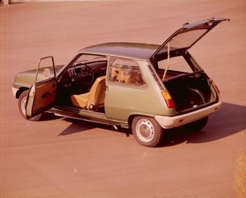 Fot. Renault: Nadwozie hatchback przyjęło się – Renault w...