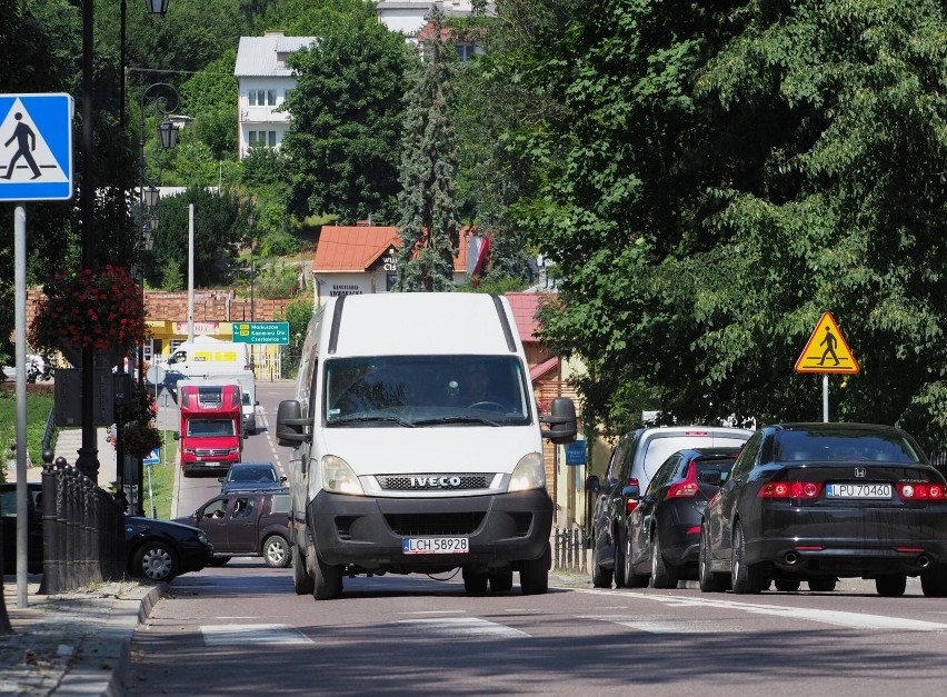 Przedsiębiorcy i konsumenci coraz częściej decydują się na...