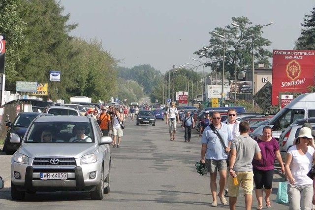 Parking przy Chorzowskiej jest j pełny