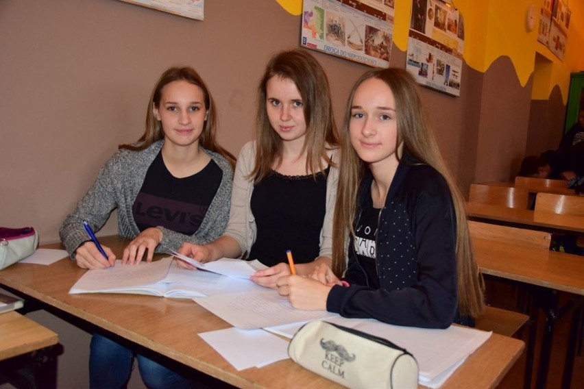 Uczniowie z gimnazjum w Tucznie przyłączyli się do akcji...