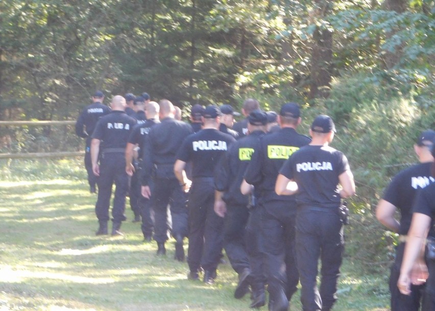 Ełk. Napadli na bank i strzelali do policjantów (zdjęcia)