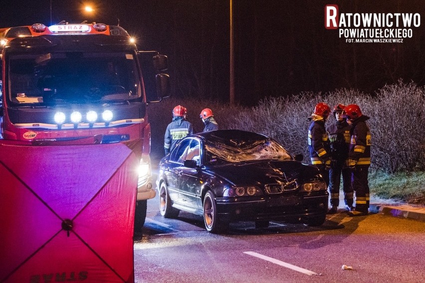 Ełk: Samochód osobowy potrącił pieszego. Nie żyje 33-letni mężczyzna[ZDJĘCIA]