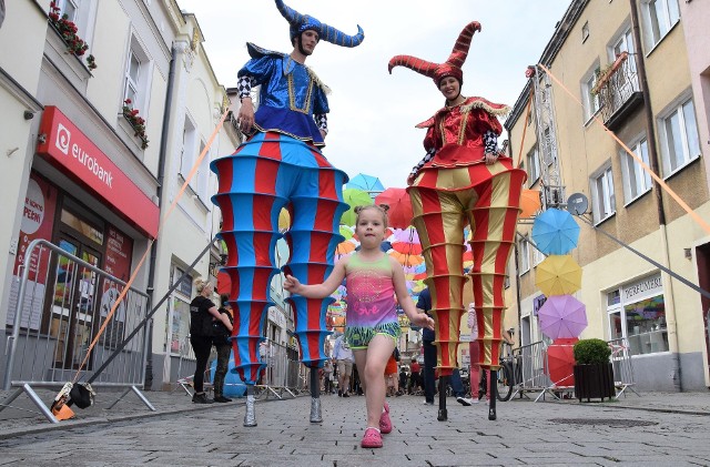 Najbliższa sobota, 17 lipca, upłynie w Inowrocławiu pod znakiem Art Ino Festiwalu. Tematem przewodnim imprezy będzie sztuka cyrkowa