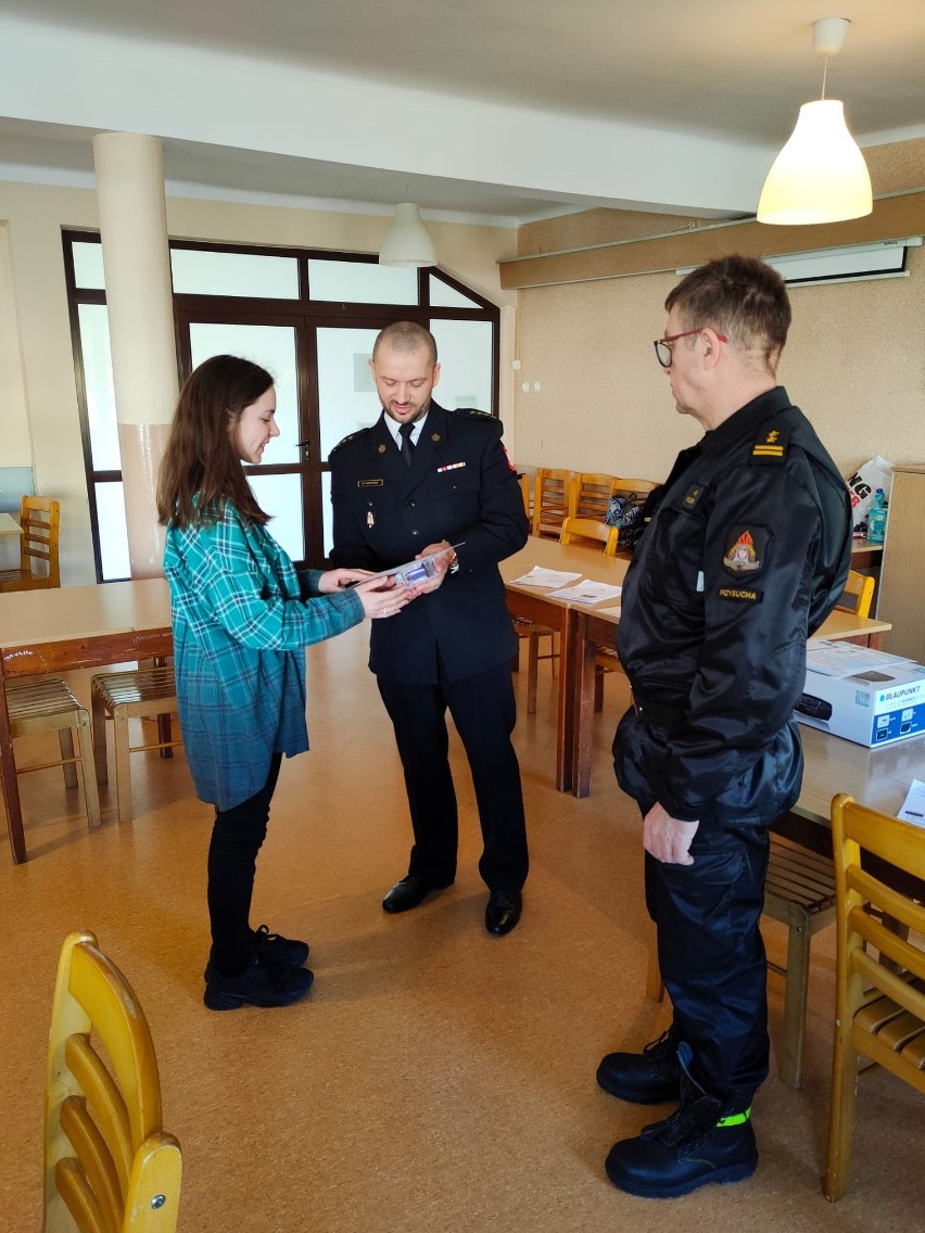 W przysusze odbyły się eliminacje powiatowe Ogólnopolskiego Turnieju Wiedzy Pożarniczej „Młodzież Zapobiega Pożarom”