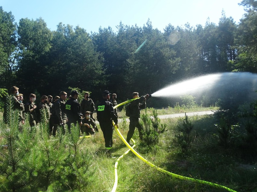 Wspólne ćwiczenia strażaków z Odrzywołu i żołnierzy Wojsk Obrony Terytorialnej
