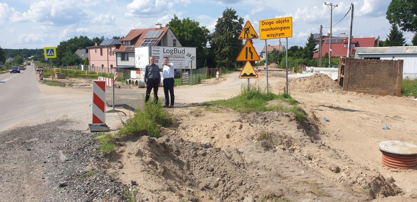 Wstrzymano prace przy budowie drogi Porosły - Krupniki. Znaleziono szczątki, prawdopodobnie ludzkie [ZDJĘCIA]