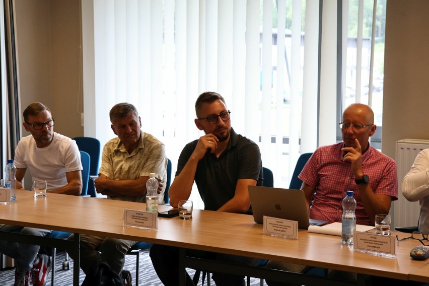 W Starostwie Powiatowym w Kielcach rozmawiano o bezpieczeństwie nad zalewem w Cedzynie