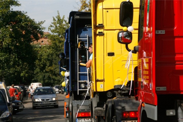 Górale nie chcą żeby tiry jadące w kierunku/z Słowacji rozjeżdżały im drogi