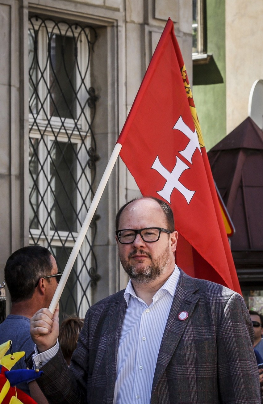 Paweł Adamowicz, prezydent Gdańska: Kibice Legii rzucali butelkami i napojami. Nie było to fajne