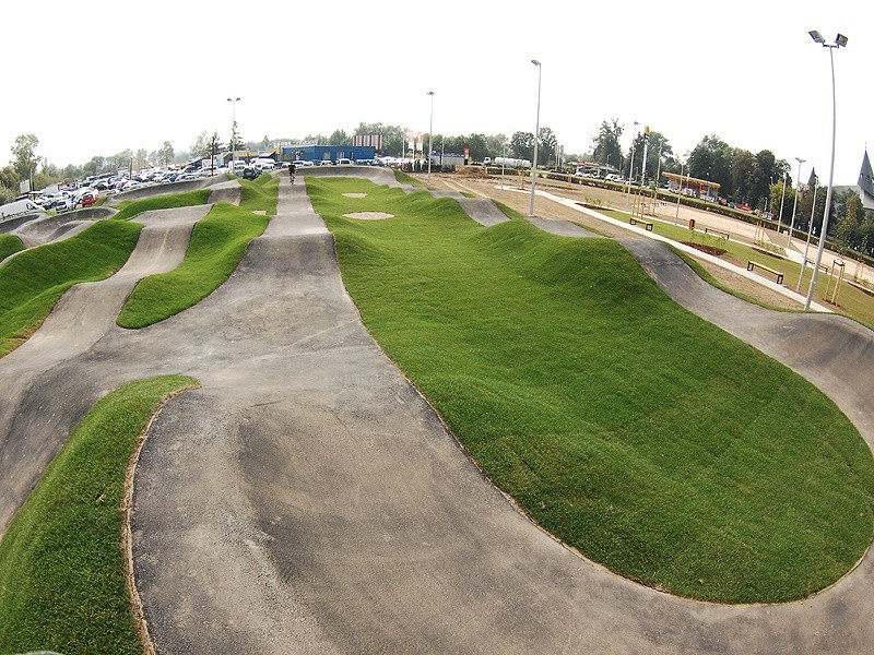 W Nowym Sączu powstał największy pumptrack w UE [ZDJĘCIA]