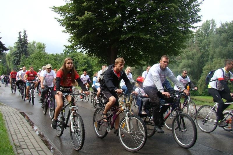 Oświęcim. Rodzinny Rajd Rowerowy po raz 20. Na starcie stanęło ponad 1000 rowerzystów [ZDJĘCIA]