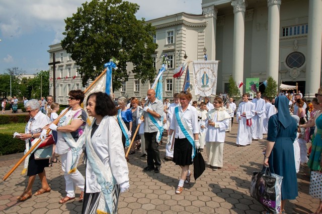 W tym roku procesje w uroczystość Bożego Ciała będą wyglądały nieco inaczej niż zwykle.