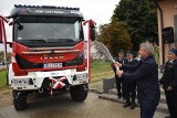 „Roman” już na służbie! Nowy wóz Ochotniczej Straży Pożarnej ze Smykowa, w gminie Daleszyce oficjalnie poświęcony i... ochrzczony (ZDJĘCIA)