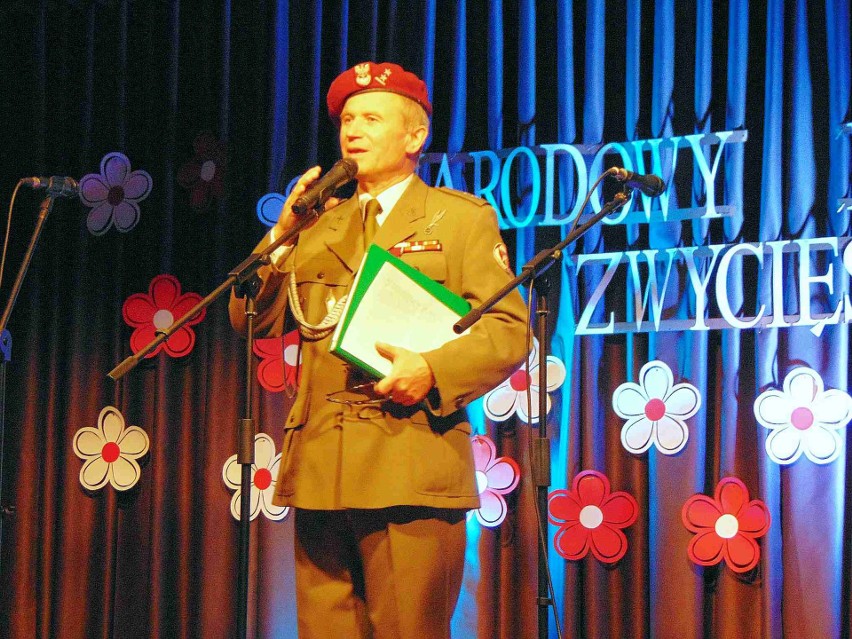 W Starachowicach śpiewem uczcili Narodowy Dzień Zwycięstwa 9 maja