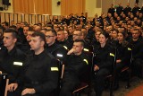 Młodzi policjanci rozpoczęli naukę w Szkole Policji w Słupsku [zdjęcia] 