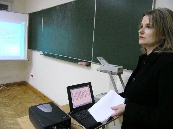Dr Kaja Gadowska, autorka pionierskiej  analizy zjawiska klientelizmu w Polsce mówiła  wczoraj o przemocy w przestrzeni sieci  klientelistycznych.