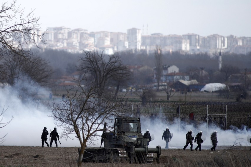 Zamieszki na granicy turecko-greckiej. Uchodźcy próbowali przedostać się do Europy