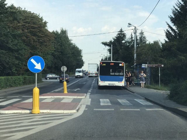 Przebudowa dwóch skrzyżowań w ciągu ulicy Krakowskiej wymusi zmiany także w trasach przejazdu linii MPK