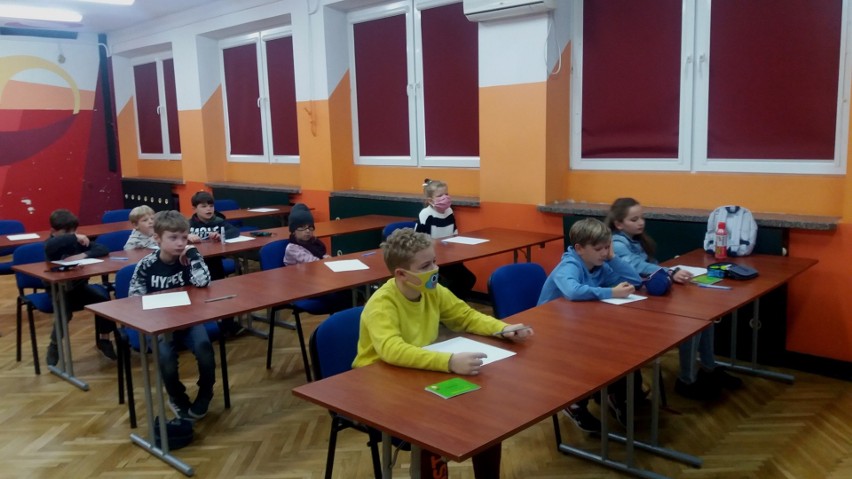 Białobrzeski Uniwersytet Dziecięcy już działa. Najmlodsi dowiedzieli się, jak mieszkali nasi przodkowie i jakie będą domy przyszłości