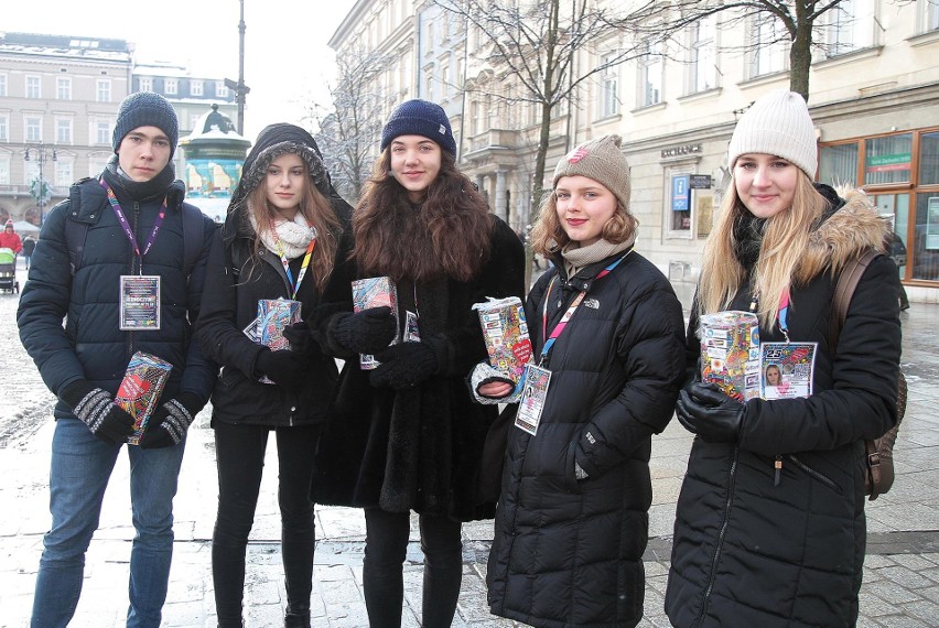 Wolontariusze WOŚP na ulicach Krakowa [ZDJĘCIA]