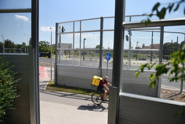 Ze względu na istotne zmiany jakie zaszły w ostatnich latach w przestrzeni centrum Torunia, m.in. przebudowę al. Jana Pawła II czy budowę ekranów przy pl. Niepodległości, stare punkty widokowe na północną część toruńskiej starówki straciły sens., a