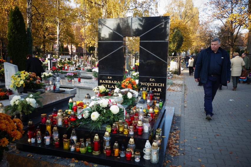 Cmentarz przy ul. Sienkiewicza, grób Wojciecha Kilara....