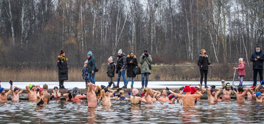 Morsowanie w Parku Lisiniec w Częstochowie, 10 stycznia 2021...