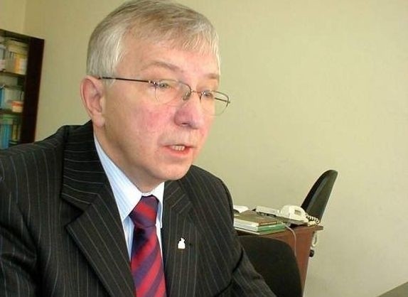 Poseł Krzysztof Lipiec twierdzi, że kieleccy radni PiS rozpoczęli jawną współpracę z PO.