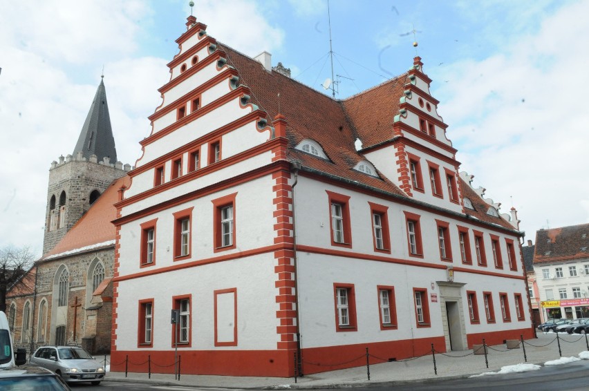 Lubsko. Pierwsza siedziba władz miejskich w Lubsku istniała...