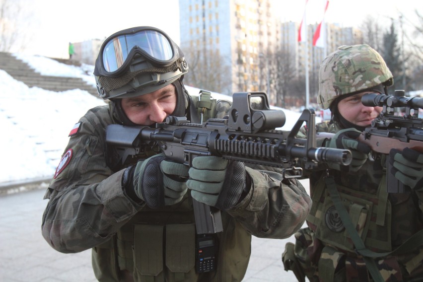 Na pikniku militarnym w Katowicach witamy amerykańskich...