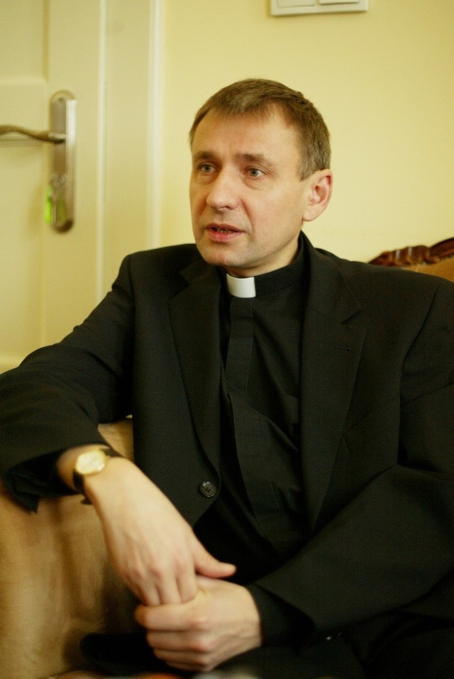 Ksiądz Stanisław Jóźwiak uważa, że każdy złamany ślub przez kapłana jest dramatem dla wielu ludzi i raną dla Kościoła