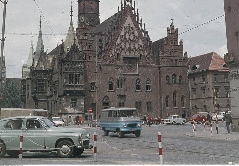 Wrocław przez ostatnie pół wieku bardzo się zmienił. Wiele...